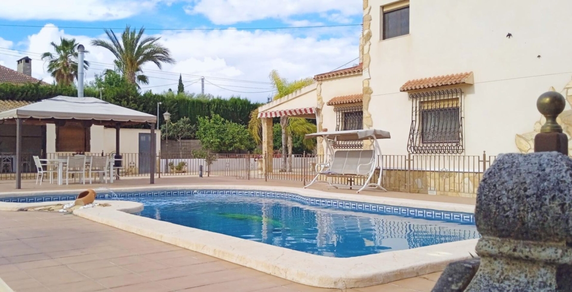 Villa en Elche