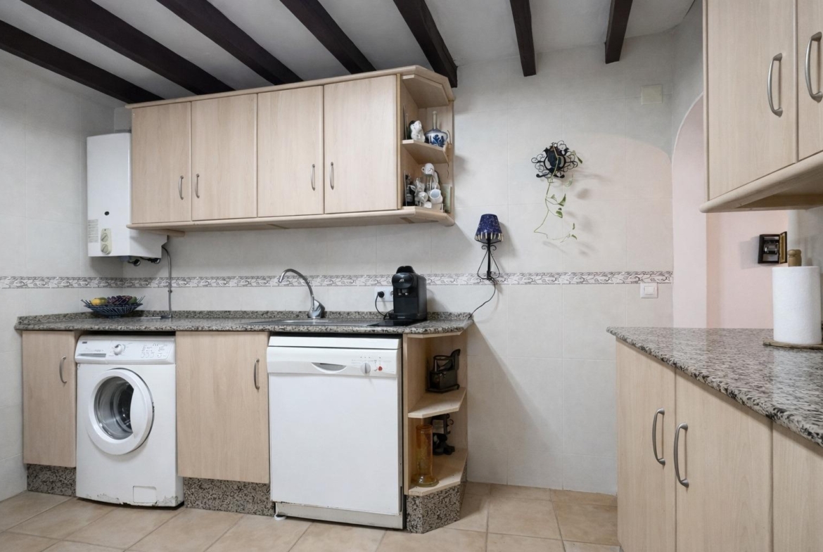 House in Hondón de las Nieves