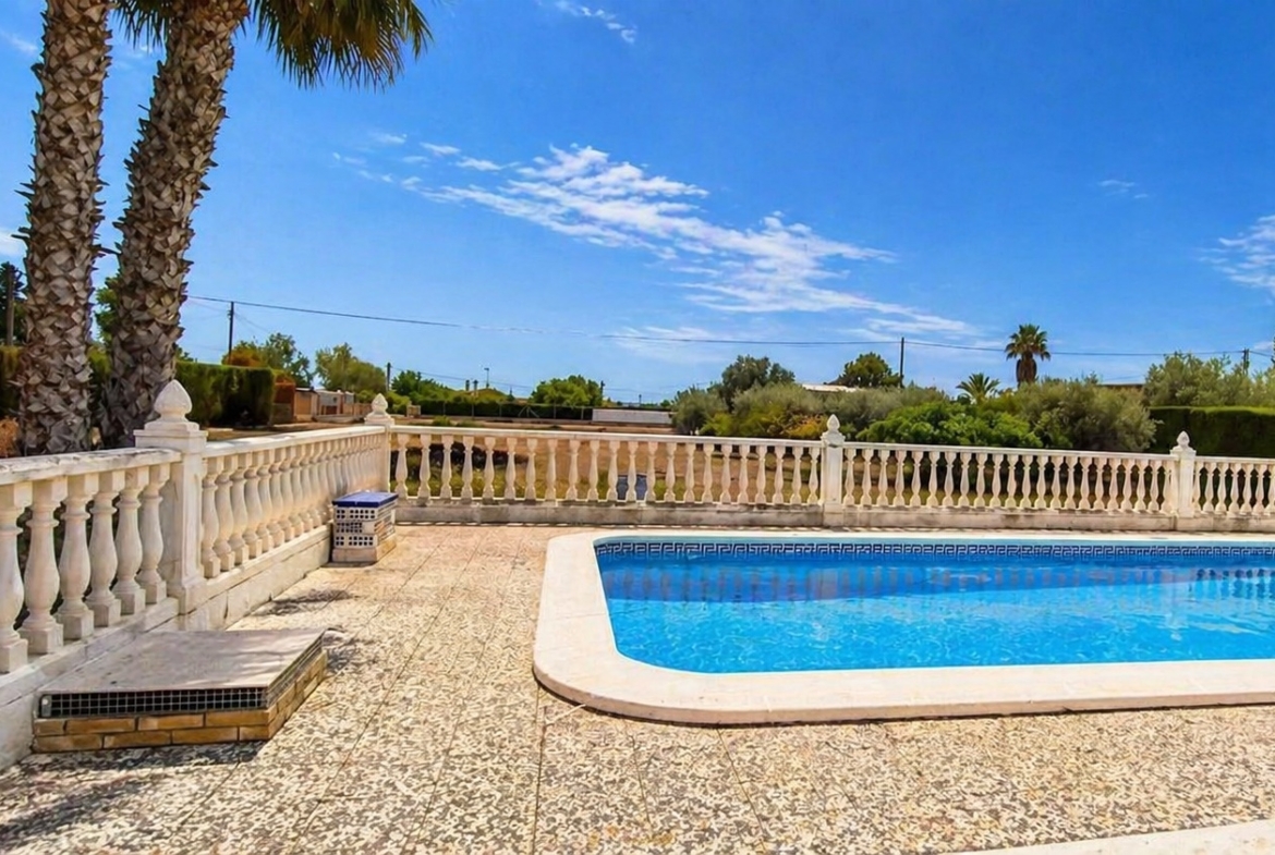 Villa in Crevillente